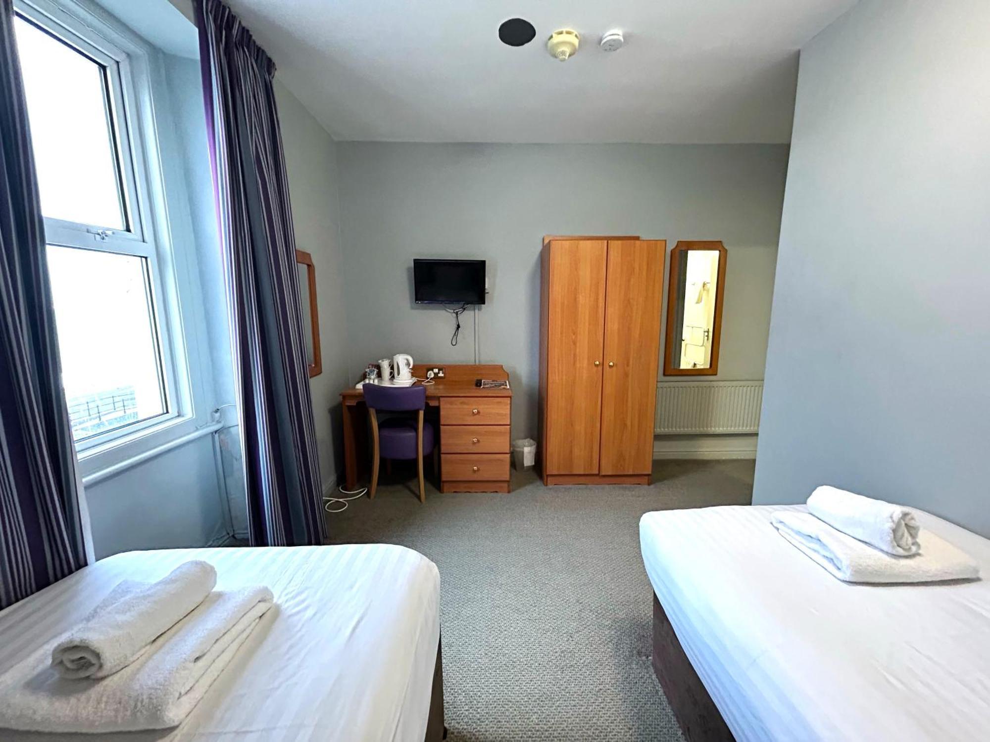 The Seafront Hotel By Compass Hospitality Ландъндо Екстериор снимка